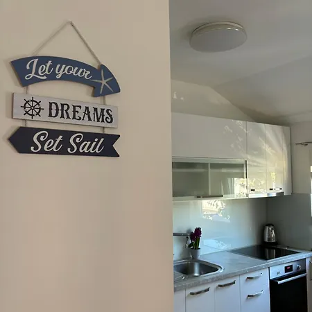 Mendula Apartman Kastela