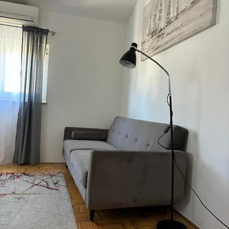 Apartment Mendula *