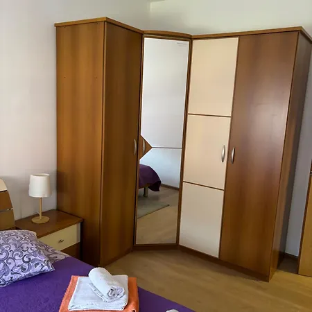Mendula Kastela